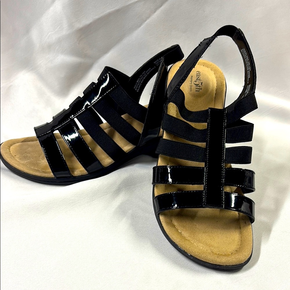 East 5th Black Sandals with Comfort Design